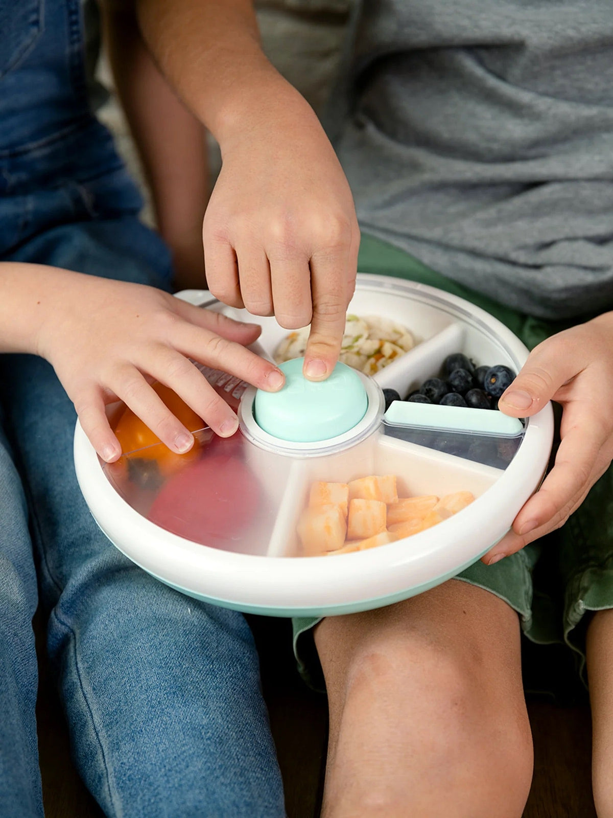 GoBe Large Snack Spinner